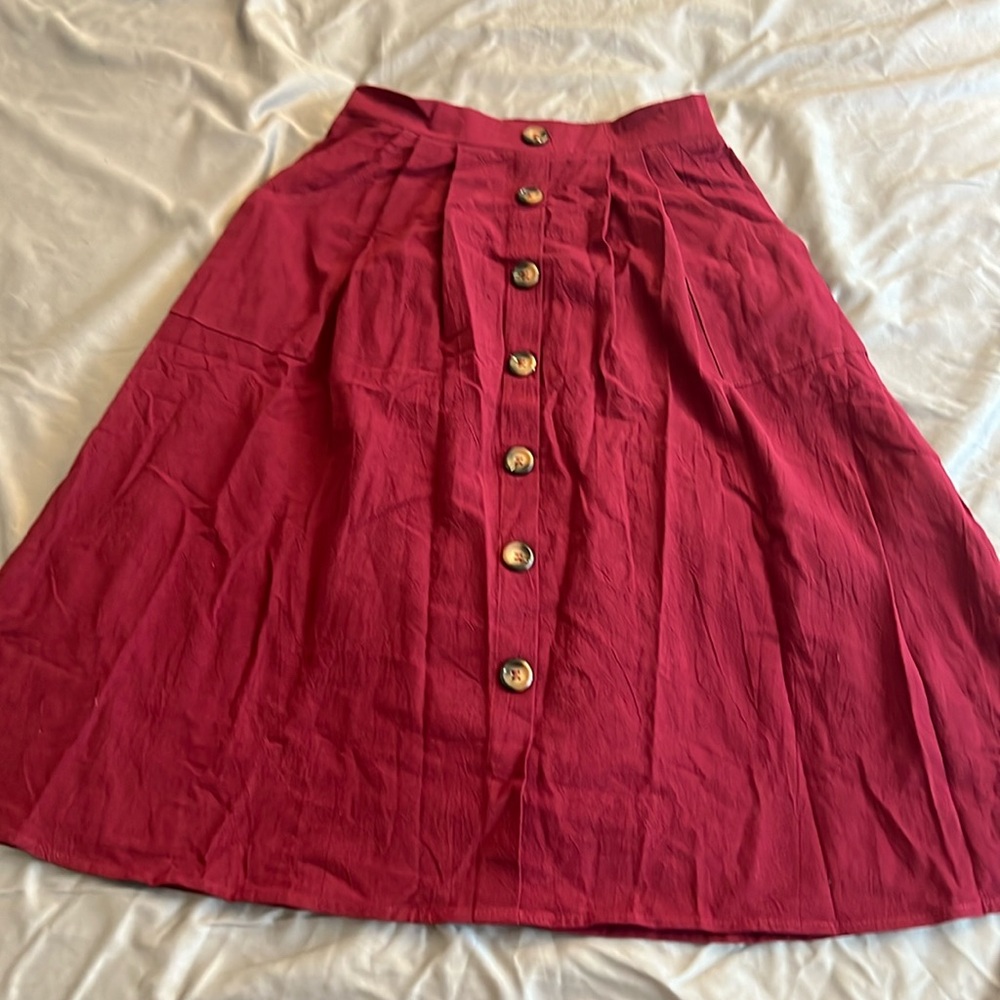 Maroon Midi Skirt with Buttons and Pockets
